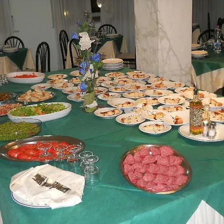 ホテル Quisisana キアンチャーノ・テルメ