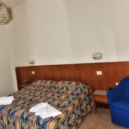 ホテル Quisisana 3*