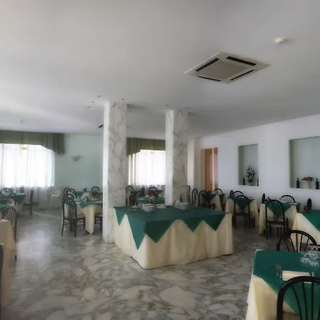 Quisisana 3* キアンチャーノ・テルメ